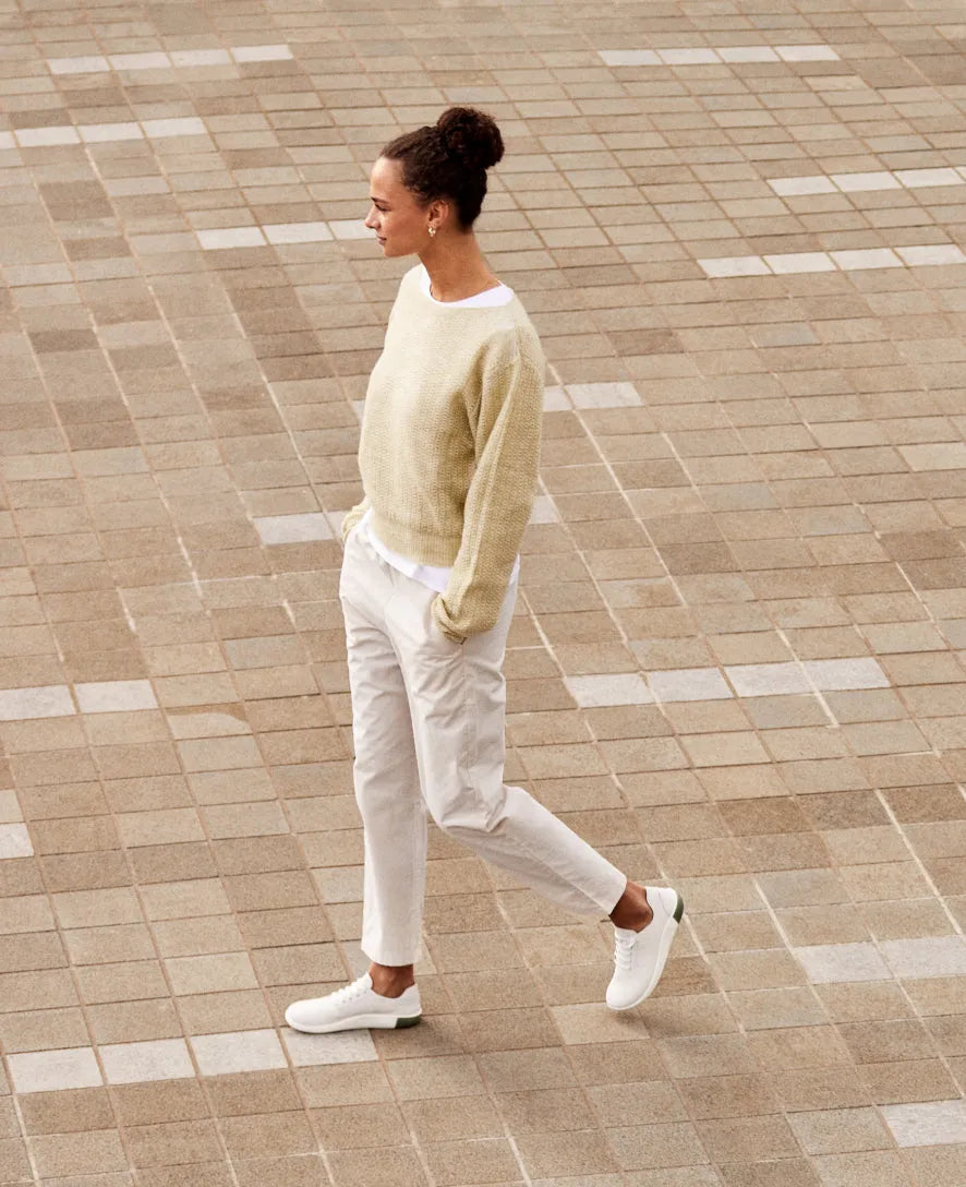Women's KNX Leather Sneaker