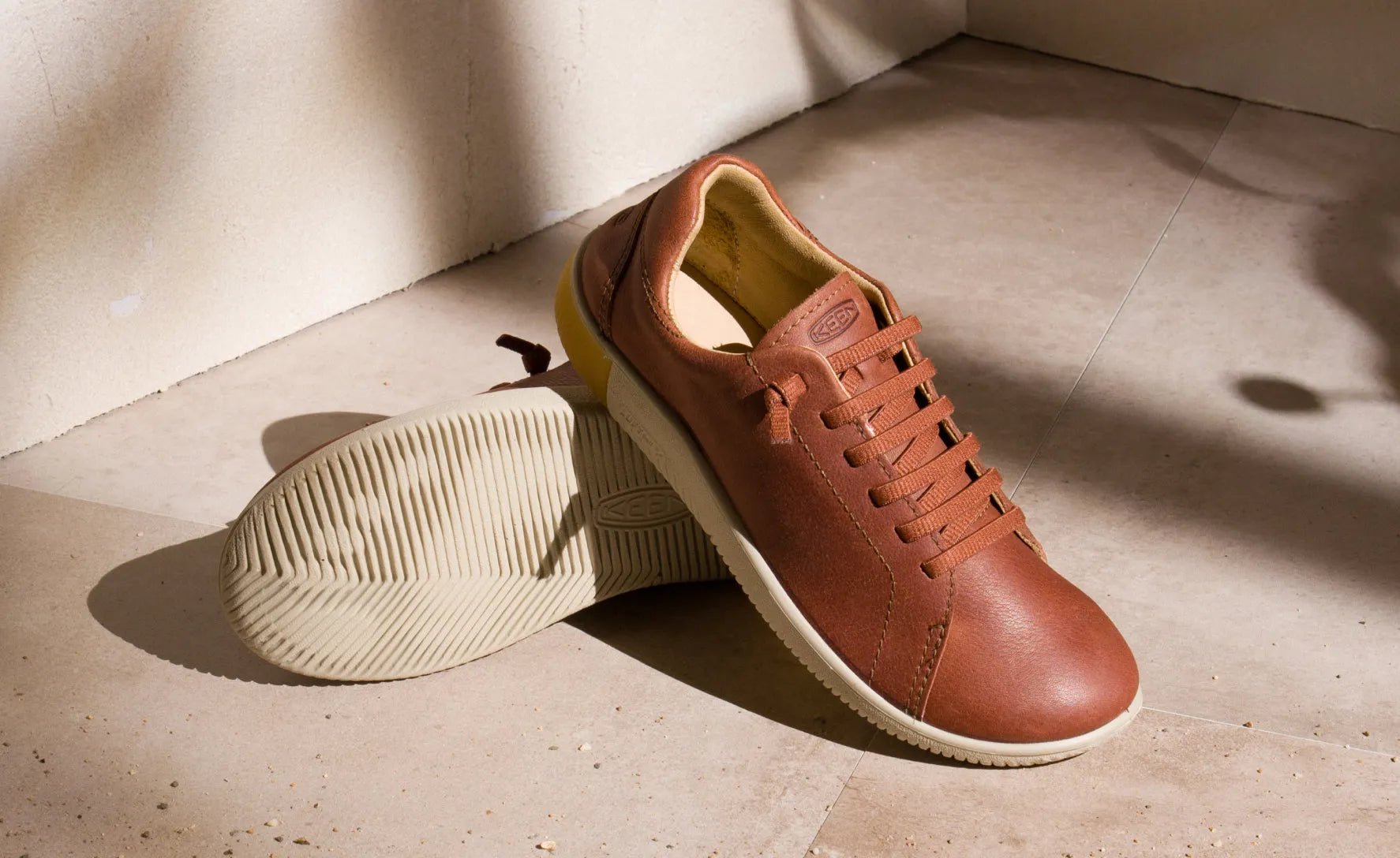 Women's KNX Leather Sneaker