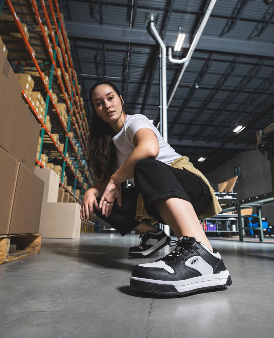 Women's Overton Work Shoe (Carbon Toe)