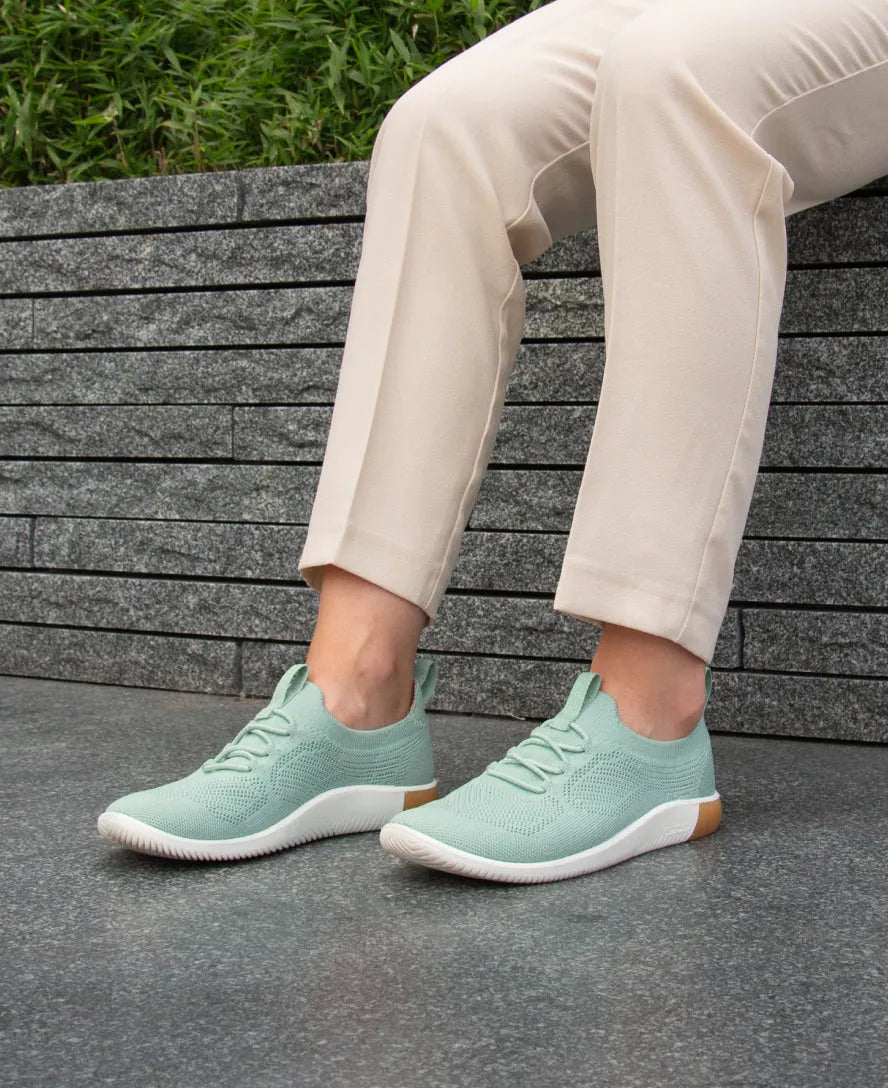Women's KNX Knit Sneaker