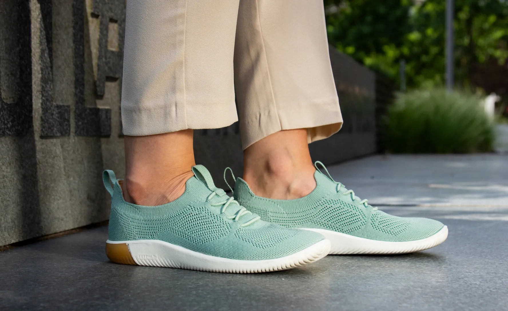 Women's KNX Knit Sneaker