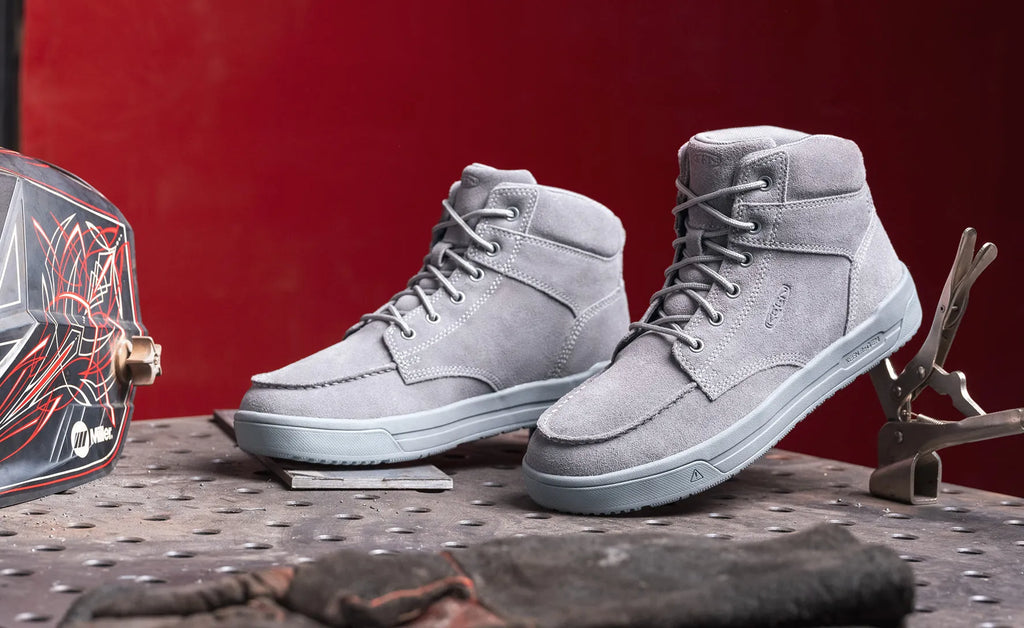 Men's Gibson Boot (Soft Toe)