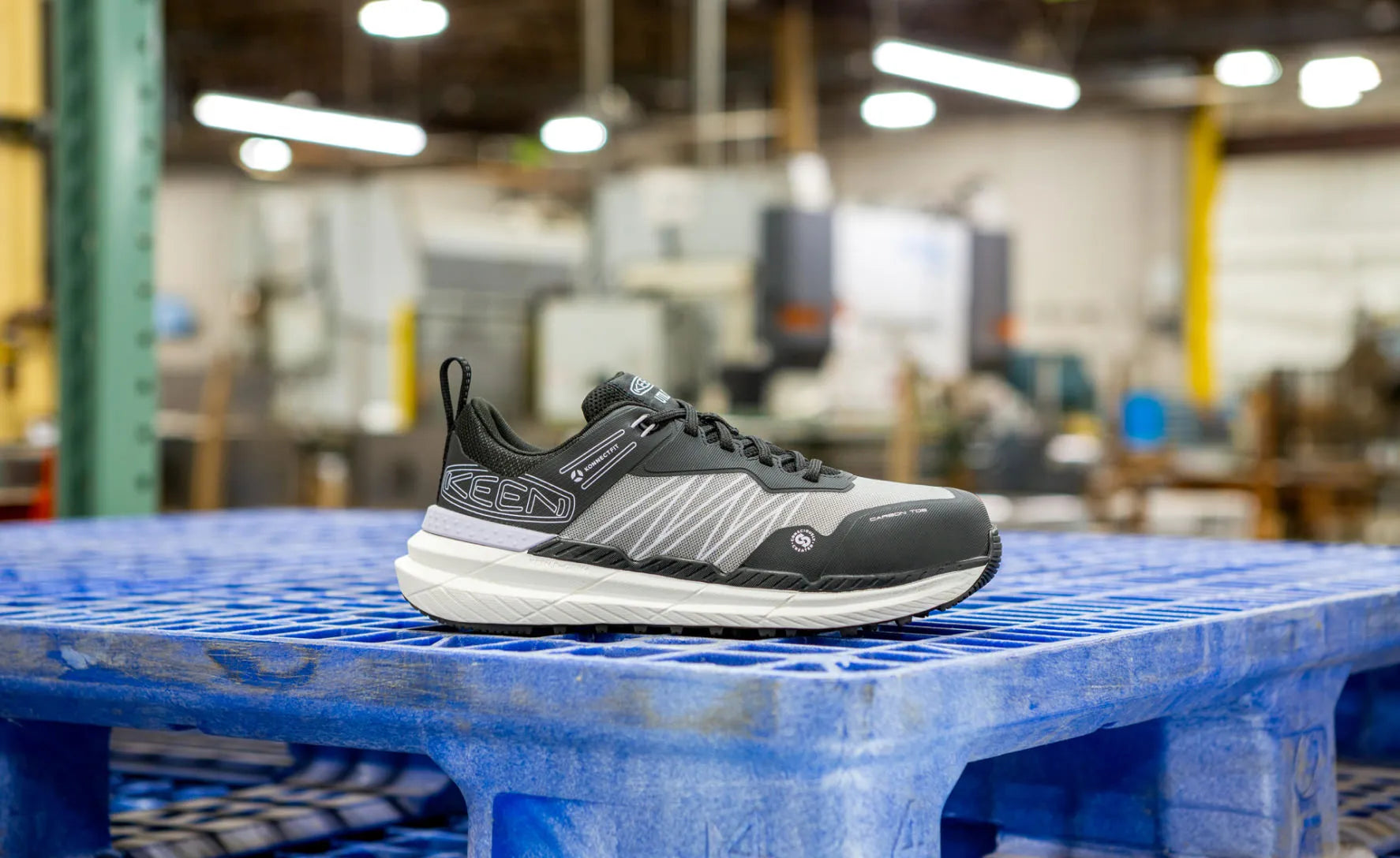 Women's Speedworks Work Sneaker (Carbon Toe)